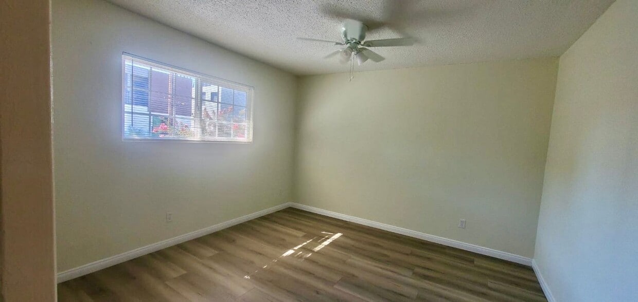 Building Photo - Charming 1-Bedroom Apartment in Prime Van ...