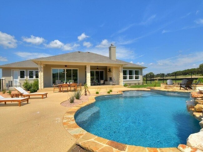 Foto del edificio - 175 Call Dr