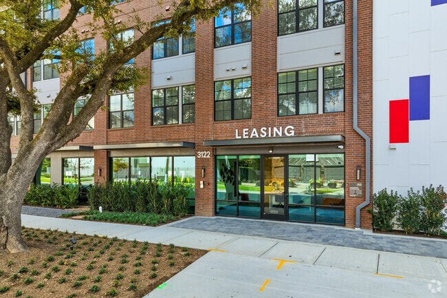 Entrance to Building - CO/OP Eado Apartments
