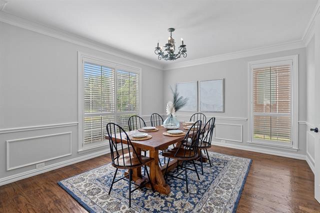 Building Photo - 300 Silverwood Cir