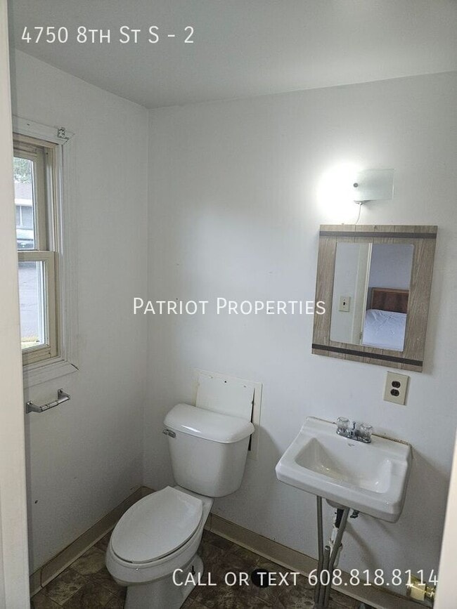 Foto del edificio - 4750 8th St S