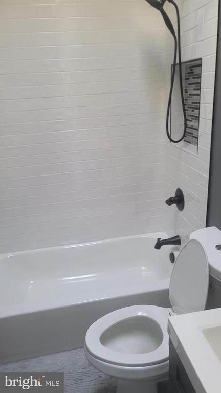 Foto del edificio - 5030 7th St NW