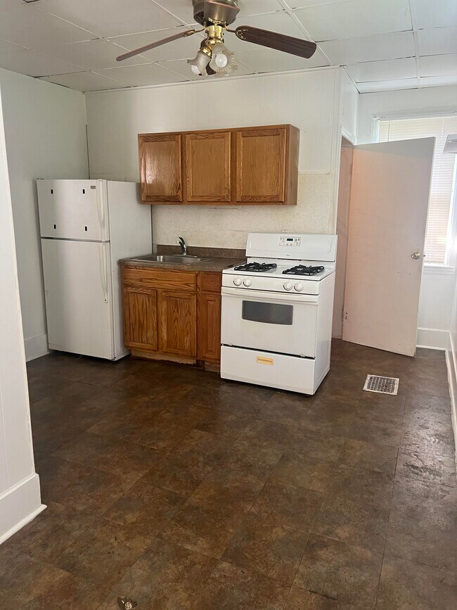 Foto del edificio - 2024 Martha St