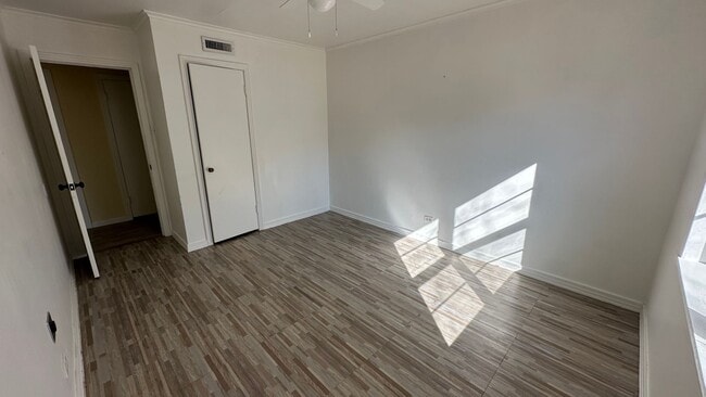 Building Photo - September move in!