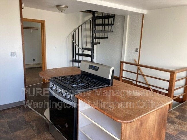 Foto del edificio - 734 N Forest St