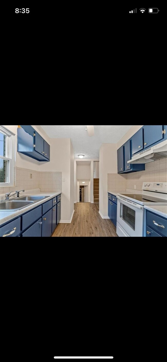 Building Photo - 4383 Twin Creek Dr NE