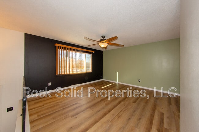 Foto del edificio - 4405 Ocean Ave