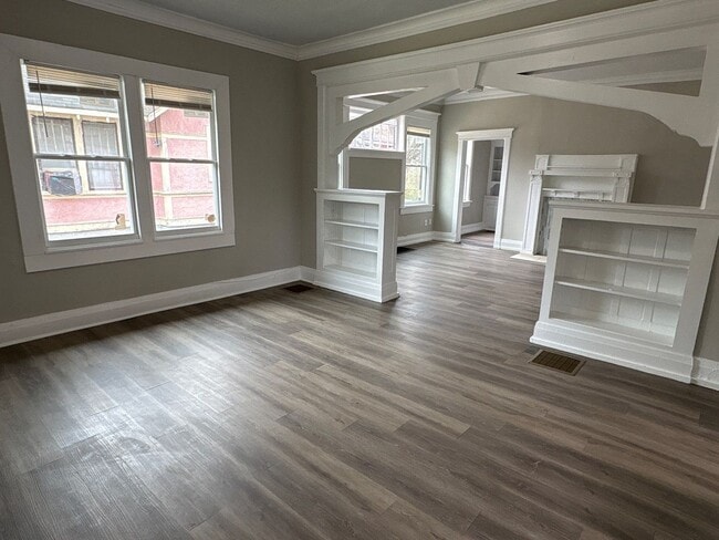 Foto del edificio - Newly updated 3-bedroom, 1-bath home - Open To Section 8