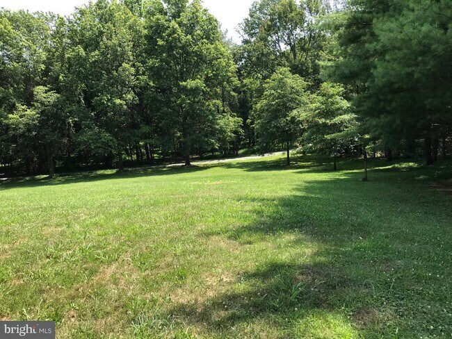 Foto del edificio - 41316 Red Hill Rd