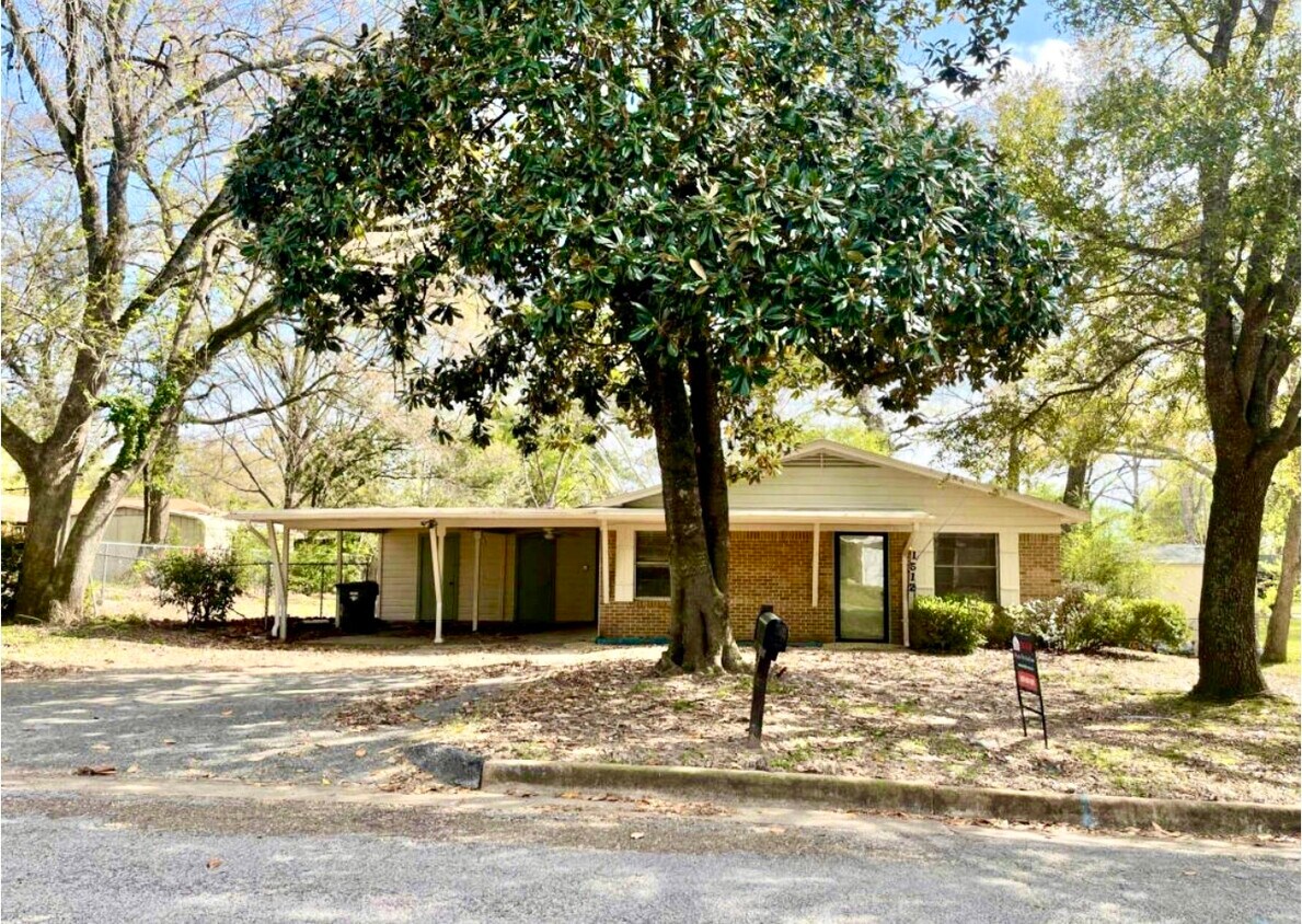 1512 Woodland Hills Dr, Tyler, TX 75701 House Rental in Tyler, TX