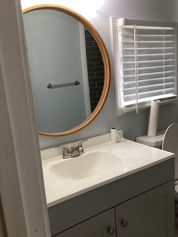 Building Photo - 1050 N Clarke St