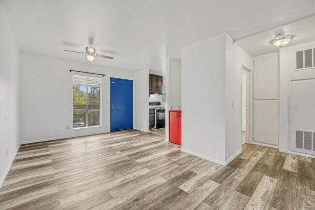 Foto del edificio - 243 S Avenue 50