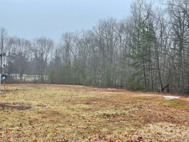 Building Photo - 1291 Railroad Ln