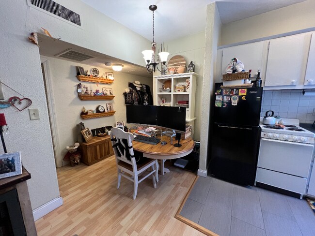 Foto del edificio - 1862 Beacon St