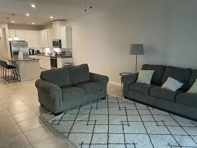 Foto del edificio - 3 bedroom, 2 bath villa in Land O' Lakes!