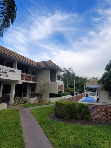 Photo - 1340 NE 28th Ave Apartment
