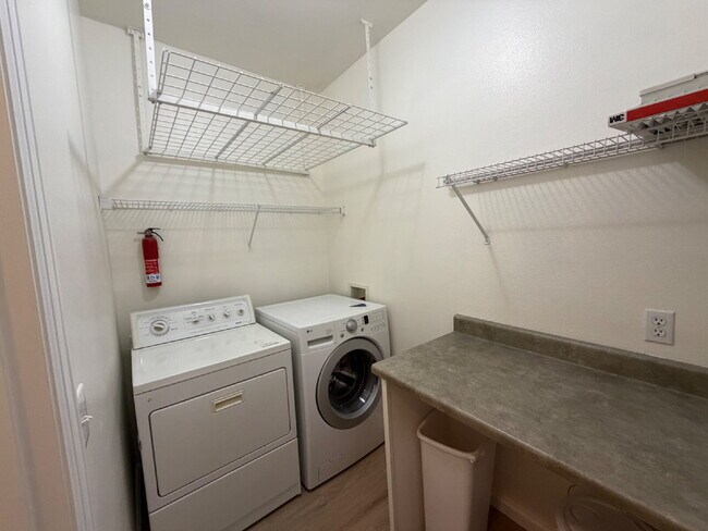 Building Photo - "Spacious 2-Bed, 2-Bath Condo Retreat in Littleton's Serene Fallingwater Condo's!"