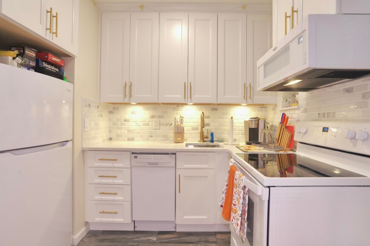 Foto principal - 533 Monroe St