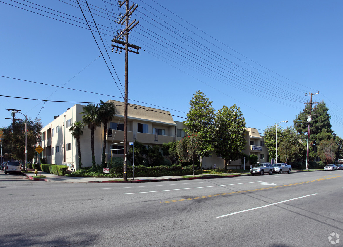 Primary Photo - Beverly Hills Apartments