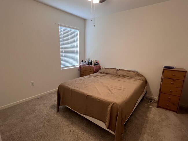 Foto del edificio - 225 Sorrento Dr