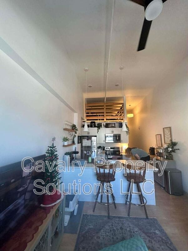 Foto del edificio - 1831 W Michigan St