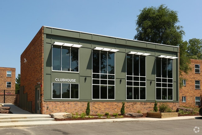 Clubhouse - The Quarters East Lansing