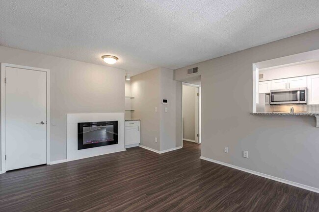 Building Photo - Park Laureate Apartment Homes