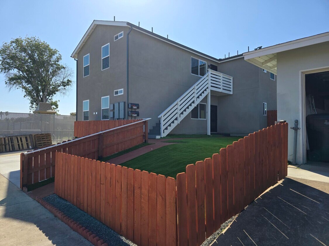 Foto principal - 4724 Hidalgo Ave