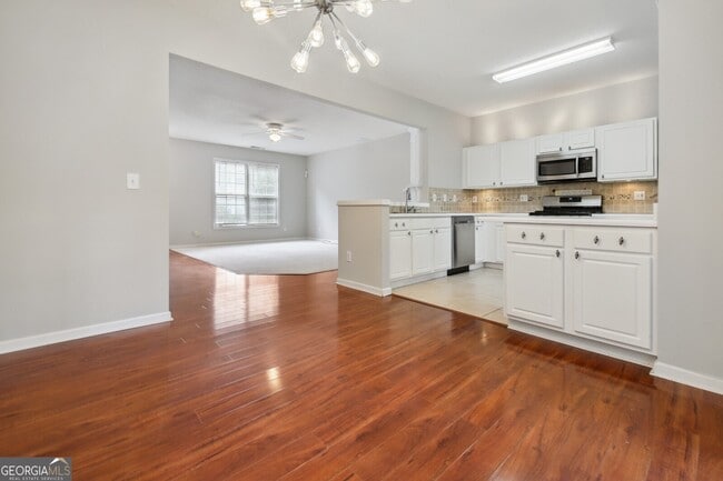 Building Photo - 4084 Howell Park Rd