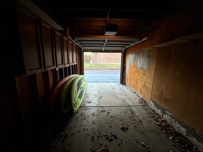 Building Photo - 4169 S Village Ln