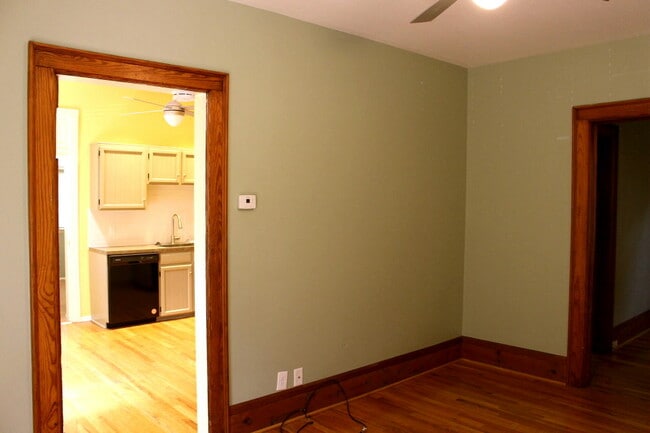 Building Photo - 531 Remington St