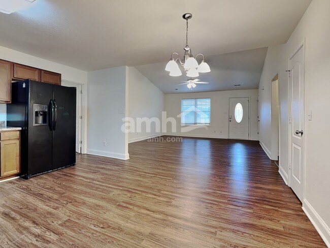 Foto del edificio - 6515 Mission Springs Ln