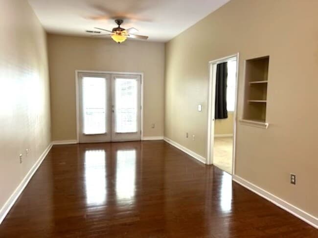 Hardwood Flooring - 2020 5th Ave S
