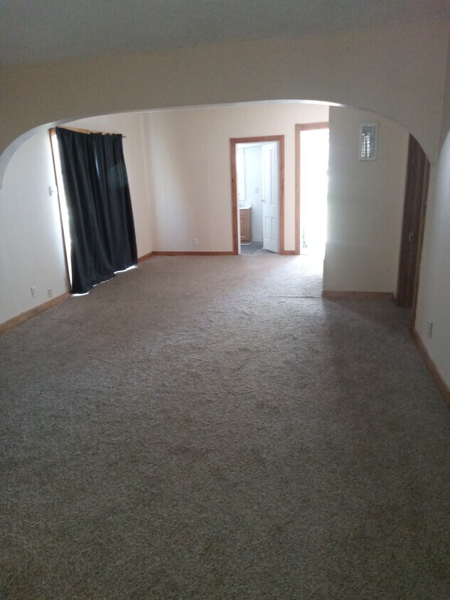 819 W McClaren St, Herington, KS 67449 House Rental in Herington, KS