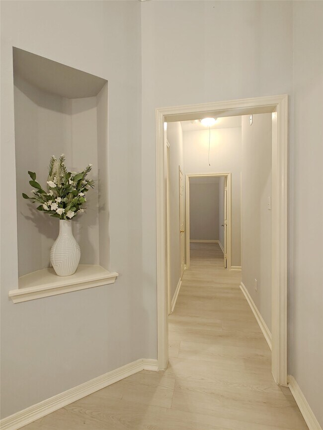 Foto del edificio - 3810 Paigewood Dr