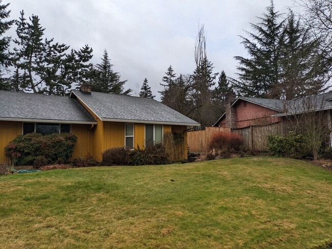 Building Photo - 2108 SE 135th Ave
