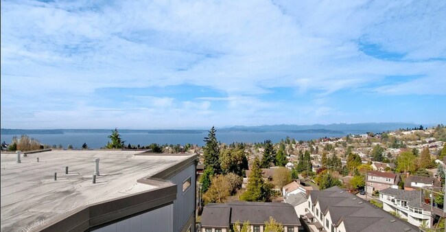 Foto del edificio - 5001 California Ave SW