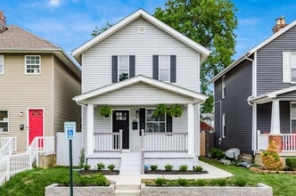 Building Photo - 366 E Hinman Ave