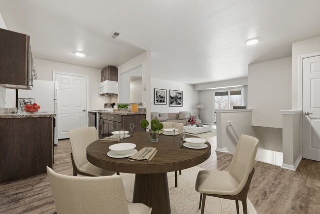 Building Photo - Oakridge Apartments