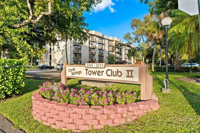 Foto del edificio - 2771 Riverside Dr