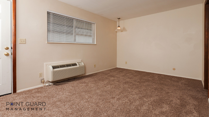 Primary Photo - 2727 N Amidon Ave