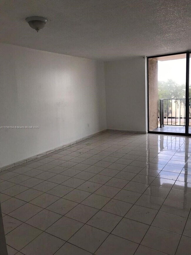Foto del edificio - 16751 NE 9th Ave
