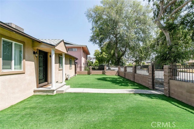 Foto del edificio - 6545 Coldwater Canyon Ave