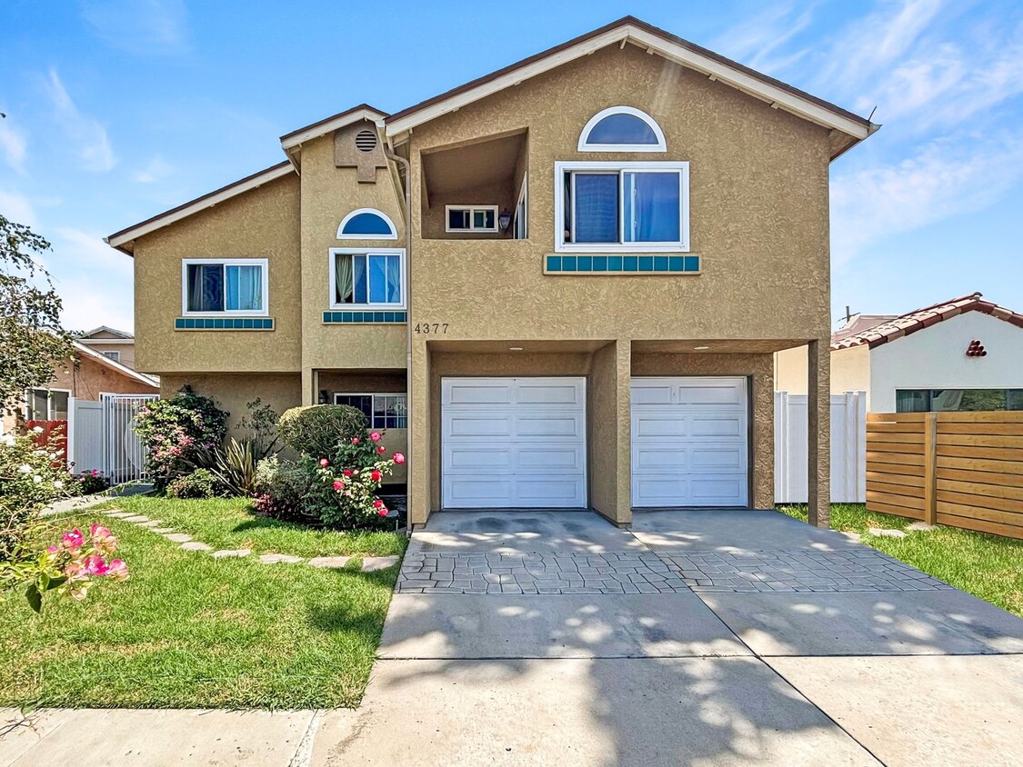 Foto principal - Charming 2BD/2BA Condo in Normal Heights w...