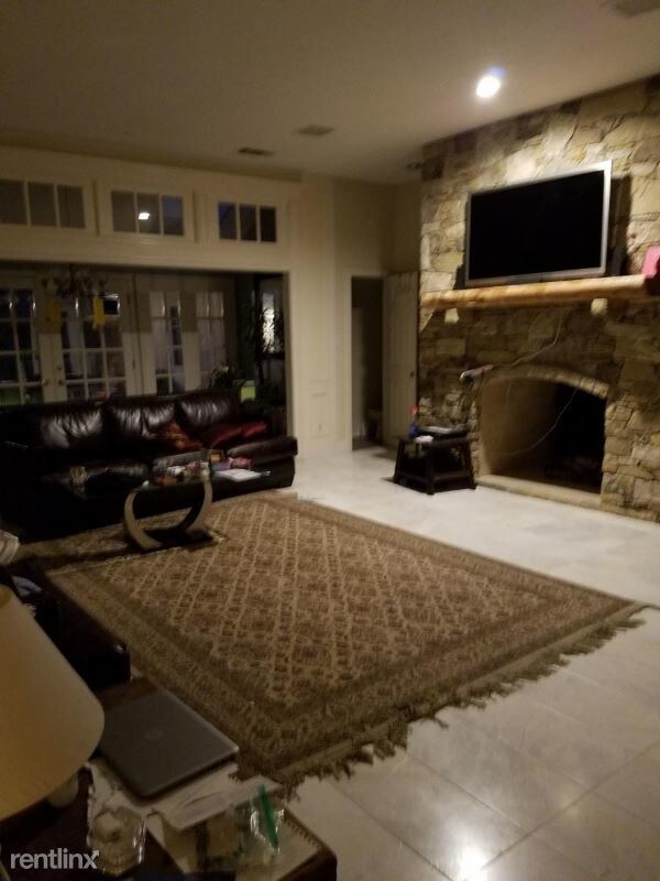 Foto del edificio - 3 br, 3 bath House - 708 Dove Cir