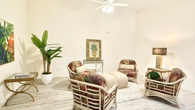 Foto del edificio - 2861 Livingston Ln