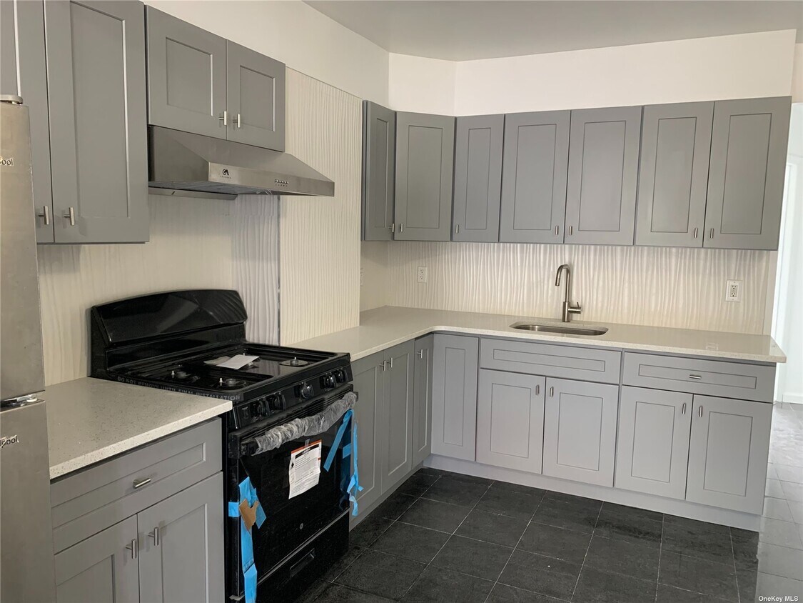 8509 57th Ave Unit 3, Queens, NY 11373 Room for Rent in Queens, NY