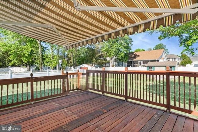 Building Photo - 2707 Glendas Way