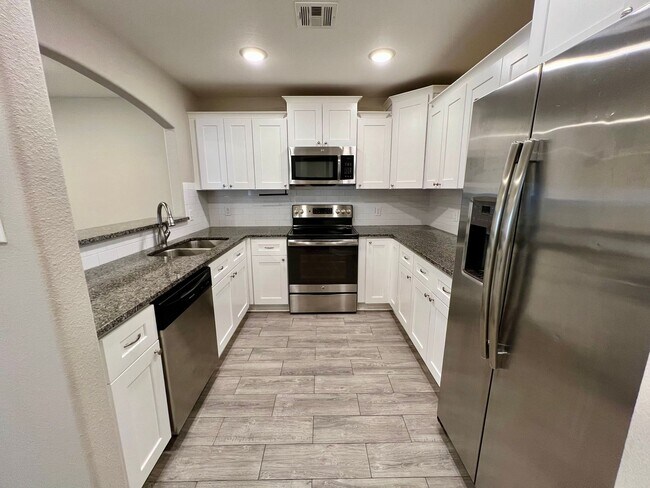 Foto del edificio - 6623 Leightyn Ln