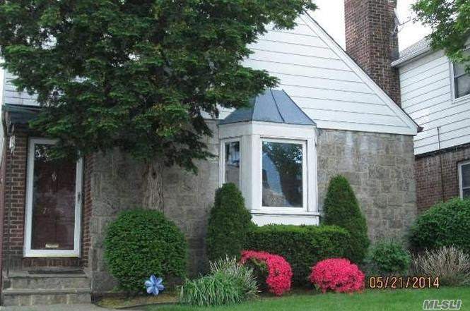 Foto principal - 76-35-76175 175th St